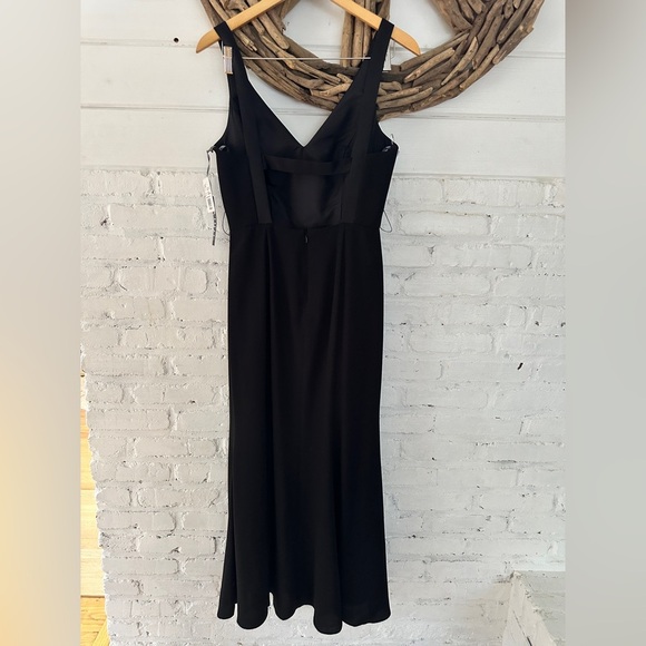 Vera Wang White Long Black Satin Crepe Dress – Size 8 (NWT, Missing Sash) - Picture 5 of 6